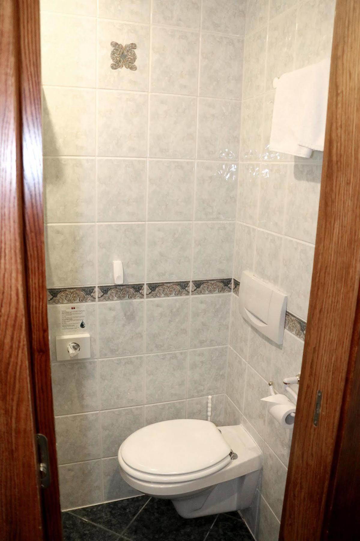 River Star Hotel Прага Екстериор снимка