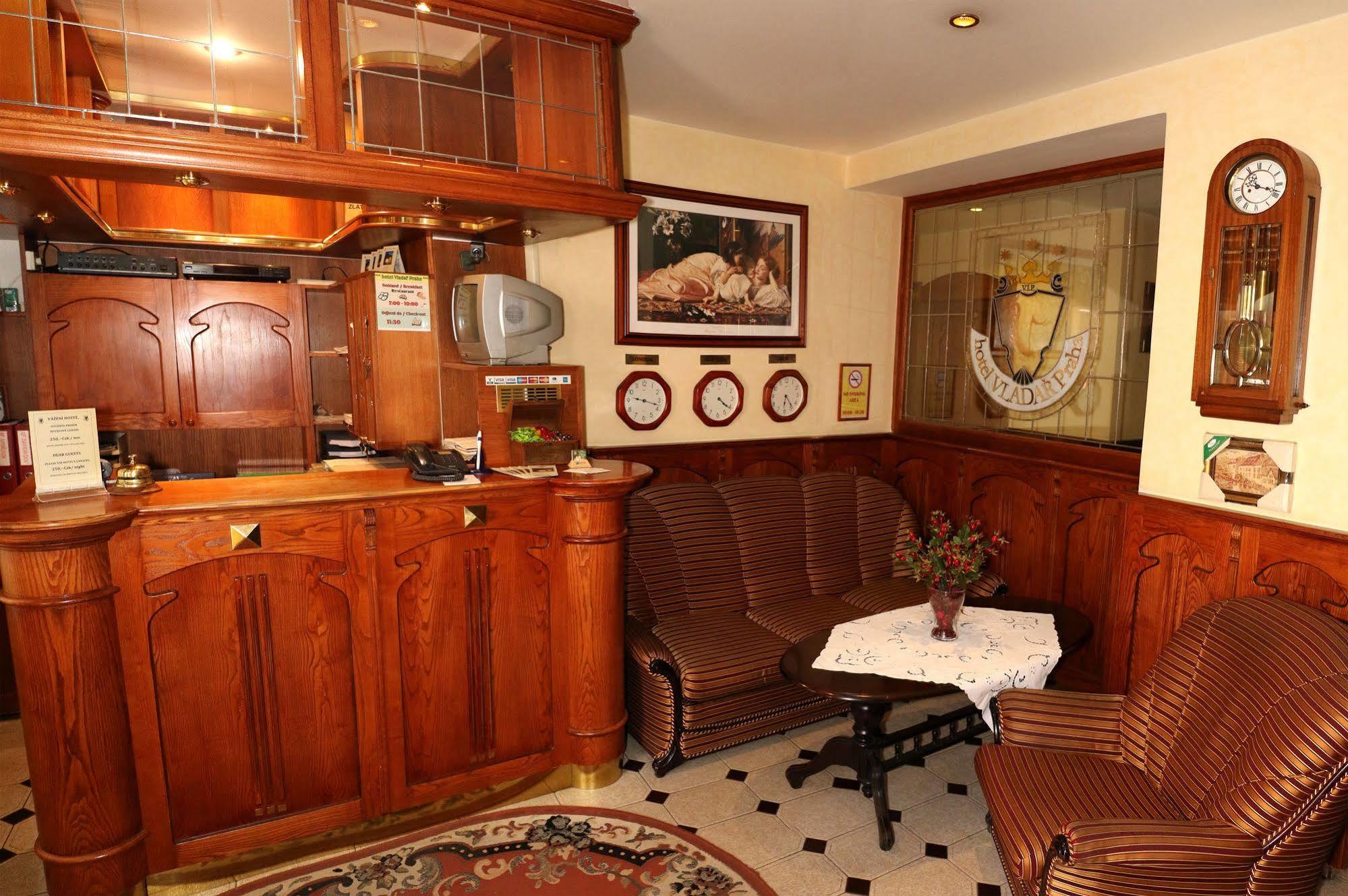 River Star Hotel Прага Екстериор снимка