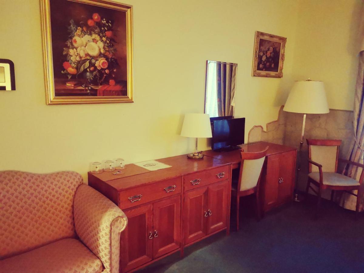 River Star Hotel Прага Екстериор снимка