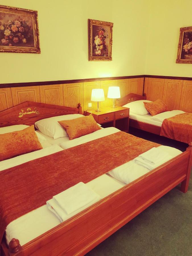 River Star Hotel Прага Екстериор снимка