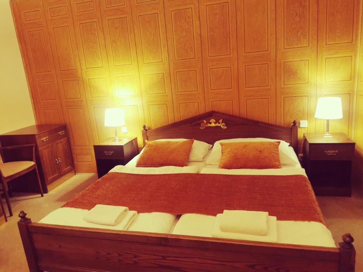 River Star Hotel Прага Екстериор снимка